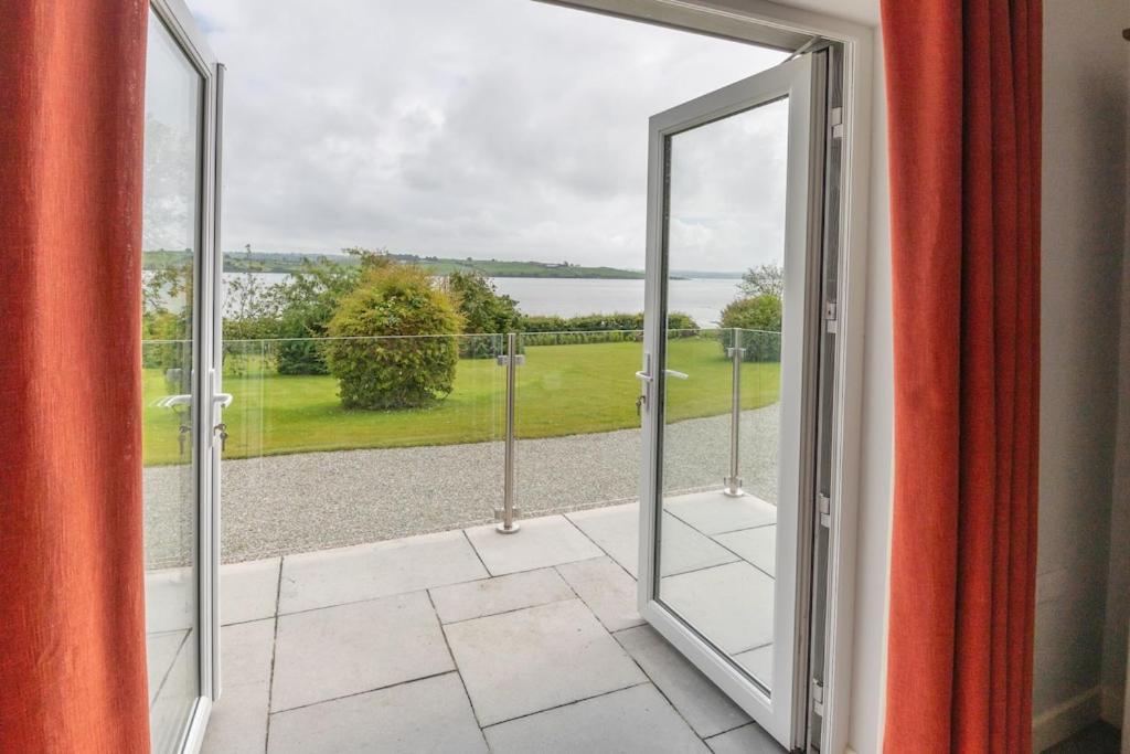 2 Bed Waterfront Property - Close To Courtmacsherry Cork Exteriör bild